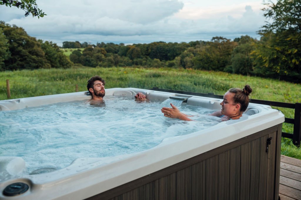 best hot tubs for sale in Ottawa
