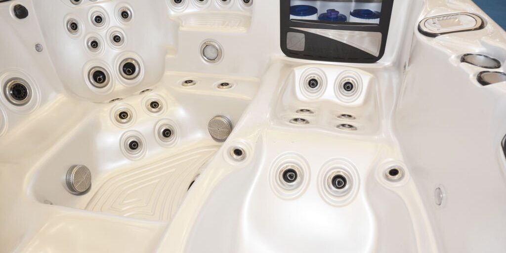 The Benefits of Hot Tub Hydrotherapy for Athletes: Enhancing Recovery and Performance